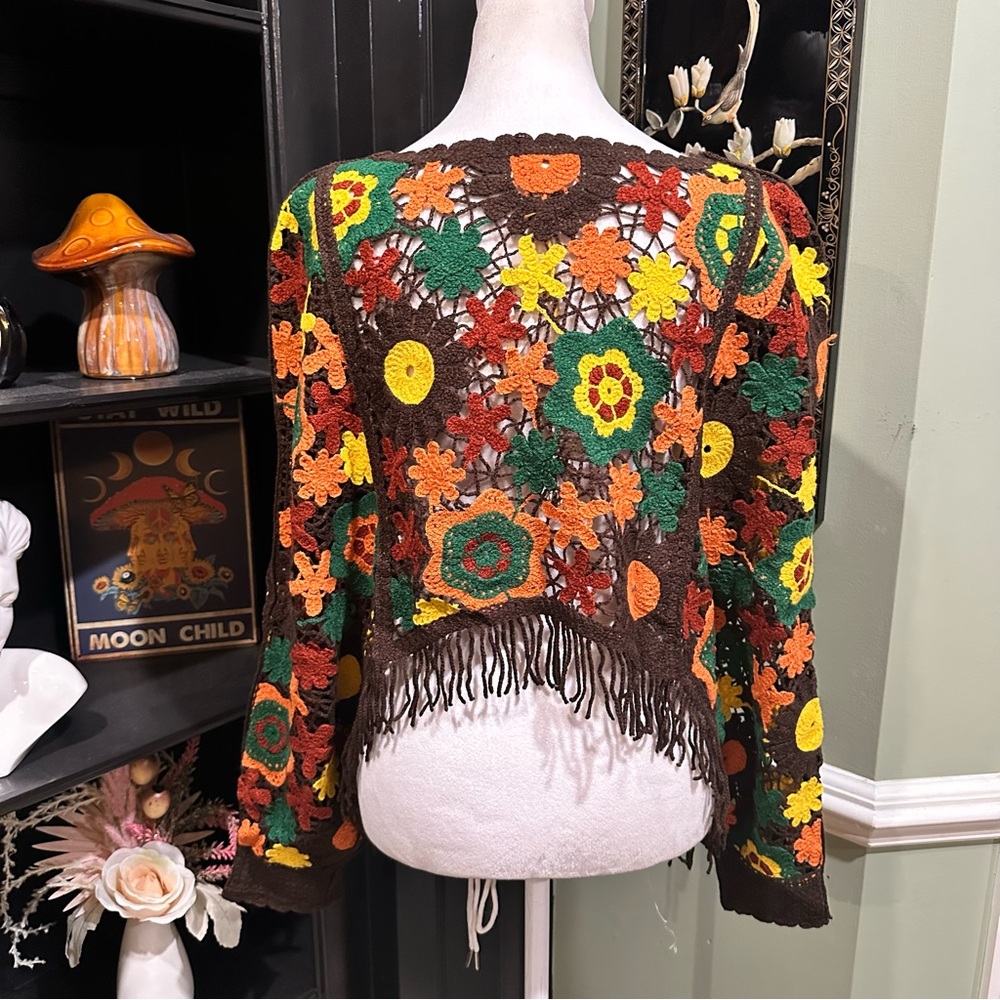 House of Harlow 1960 NWT Crochet Floral Fringe Poncho – One Size - Picture 8 of 10